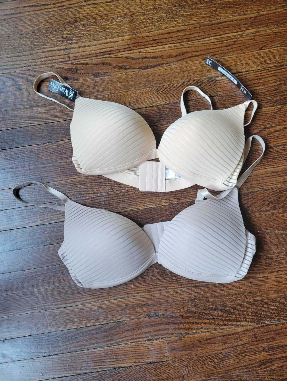 Catherine Maladrino 2 Piece Stripped Bra Set Sz 38C  Wire Free Nwt